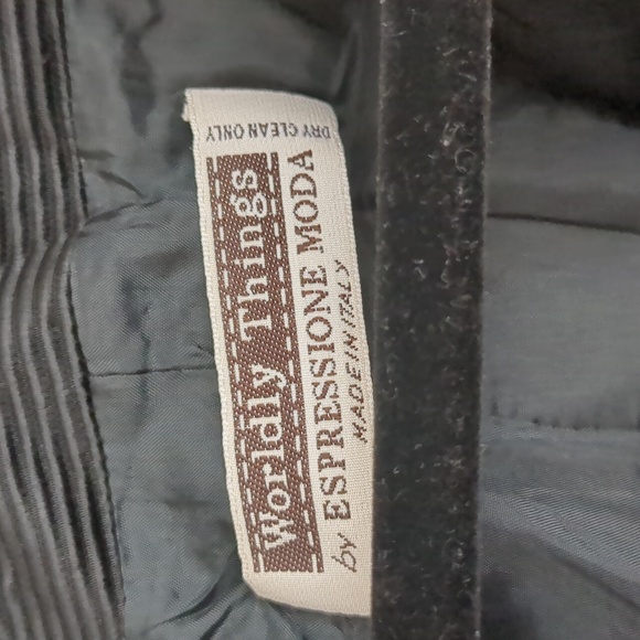 Black jacket - Picture 4 of 4